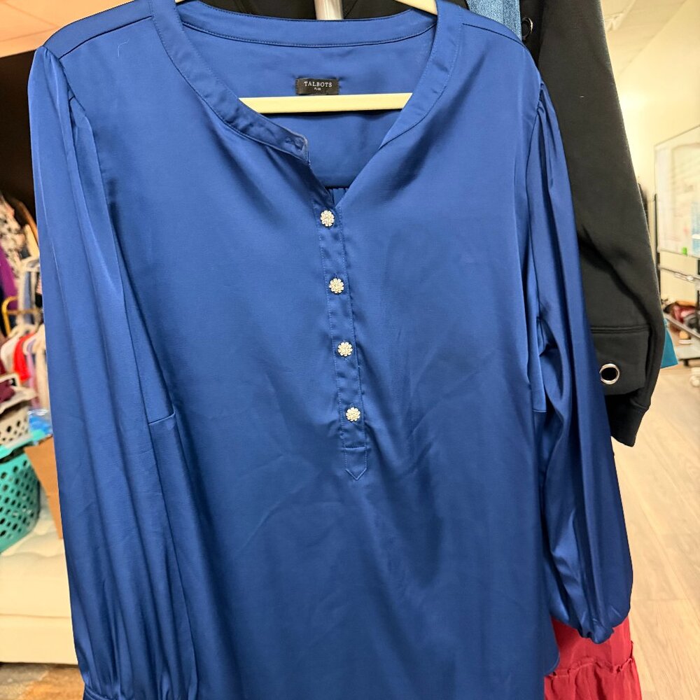 Talbots Plus Size Rhinestone half Button down blo… - image 2